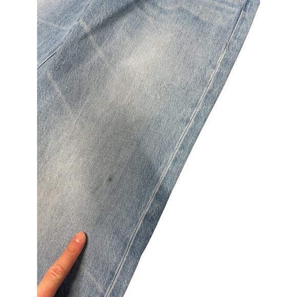 MOTHER The Petite Lil’ Dodger Button Hover Cuff Jeans - Picture 6 of 11